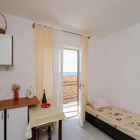 Apartament Dalmatin Uljana