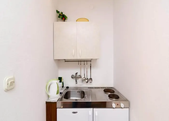 Dalmatin Uljana Apartman *