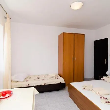 Dalmatin Uljana - 2 Apartment Zuljana